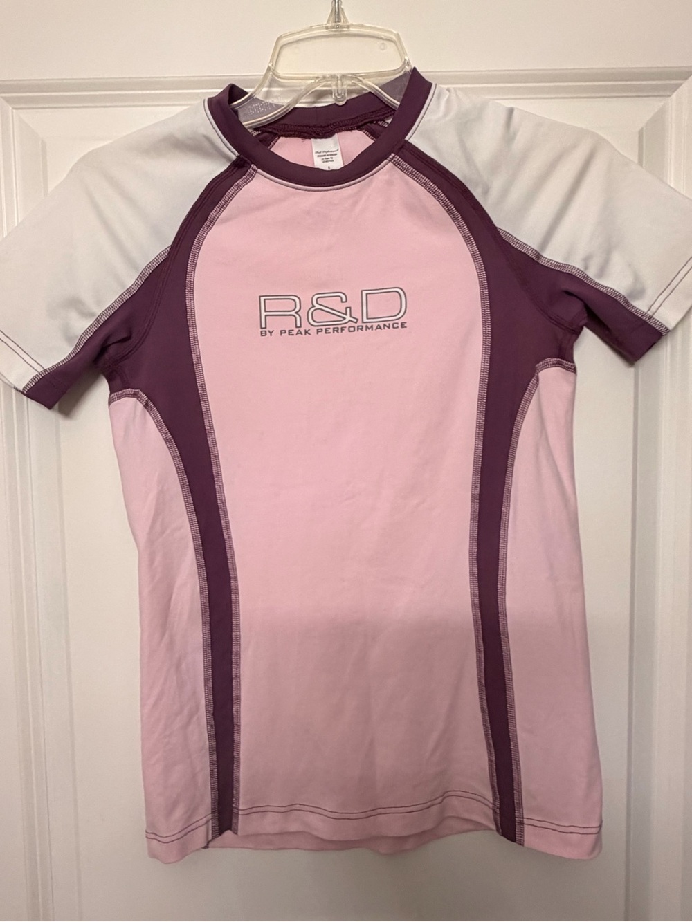 Peak Performance Women Light Pink & Plum Short Sleeve Performance Top